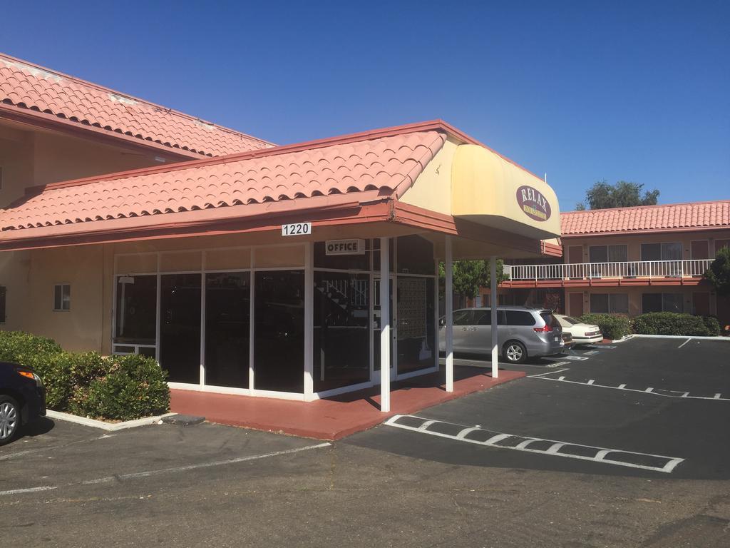 Relax Inn & Suites El Cajon Exterior photo